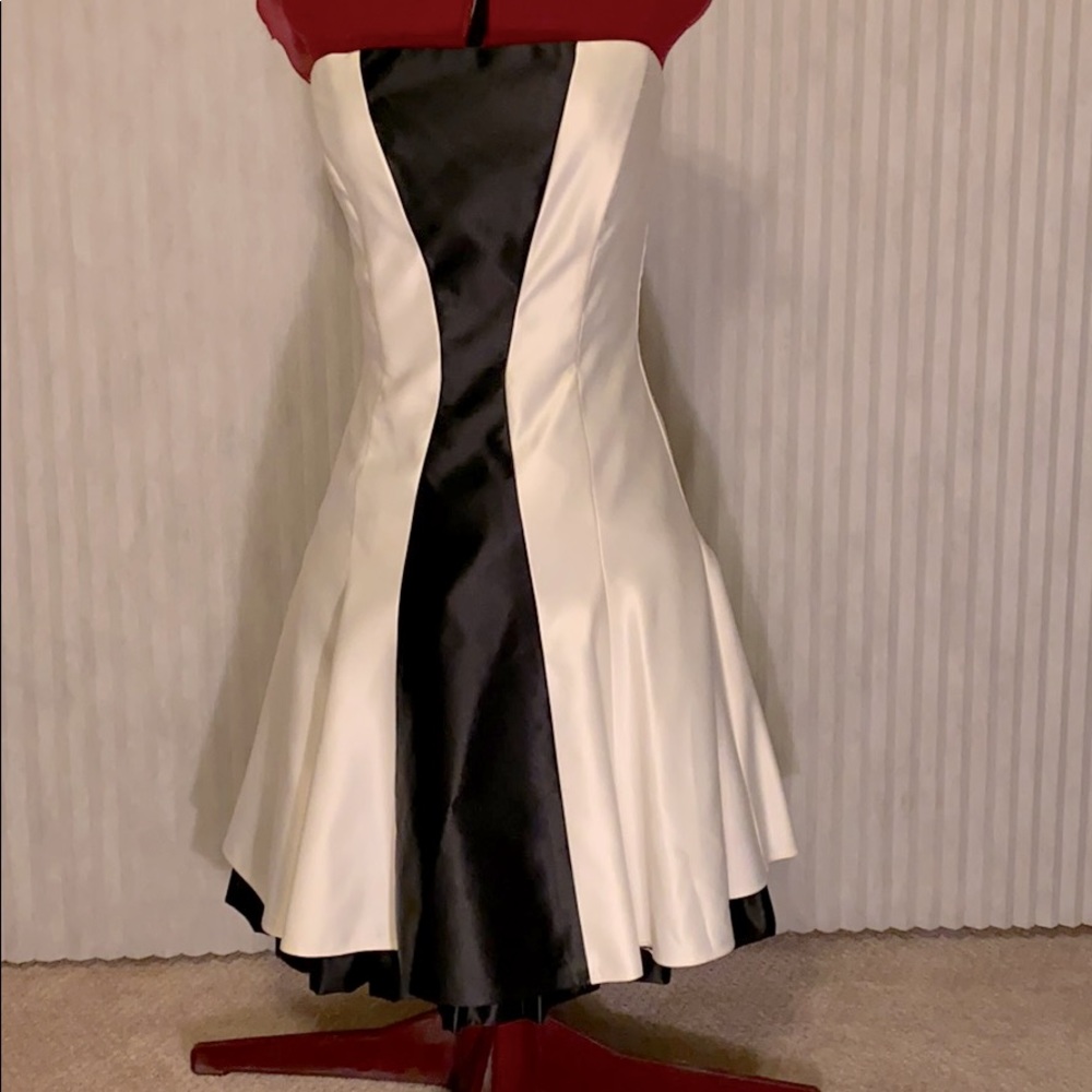 Strapless Jessica McClintock cocktail dress